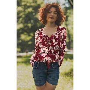 JACK BB Dakota Floral Top Size Medium Ruffle VNeck Long Sleeve Wine NWT $68